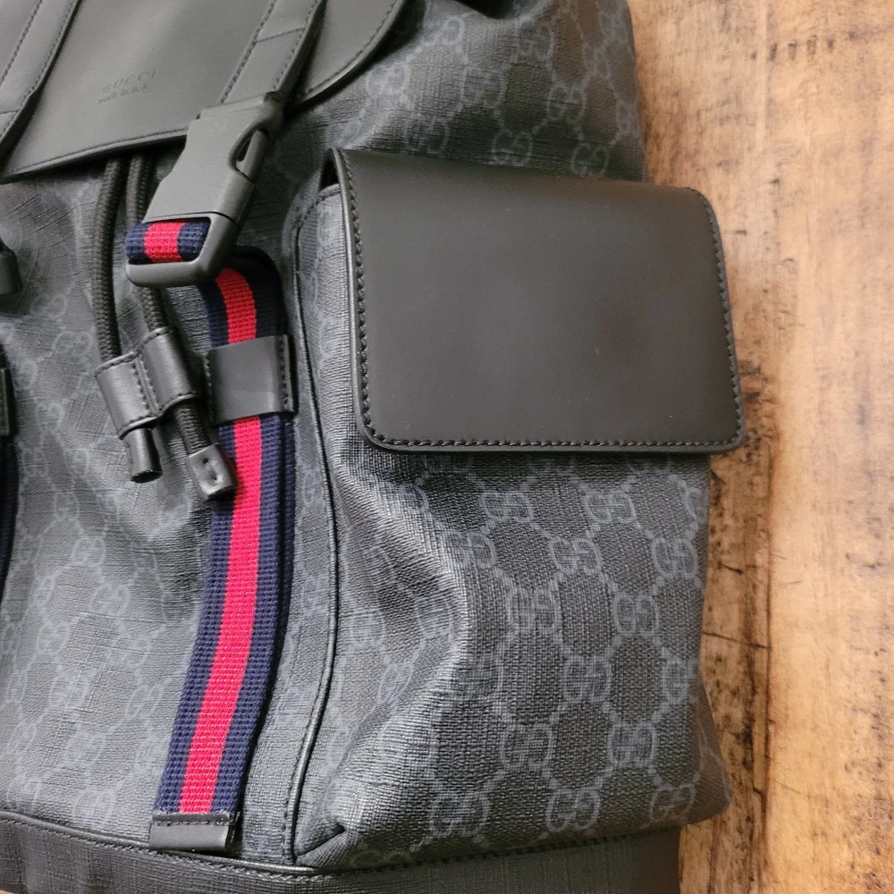 GUCCI Black/Grey Supreme Canvas Backpack- available in store $2,250 + tax - Picture 9 of 13